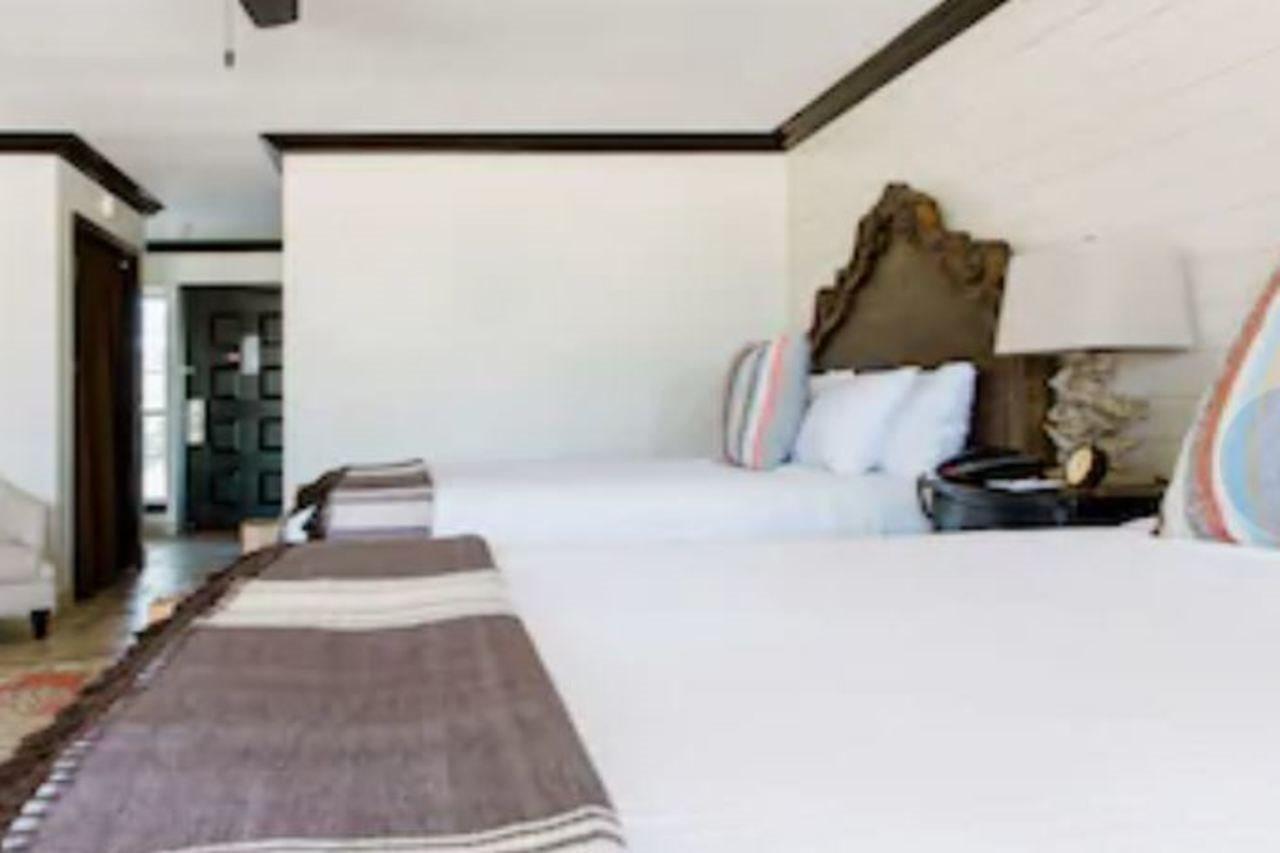 Hillside Boutique Hotel Castroville 외부 사진