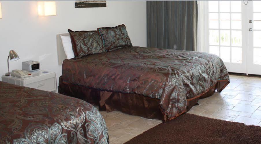 Hillside Boutique Hotel Castroville 외부 사진