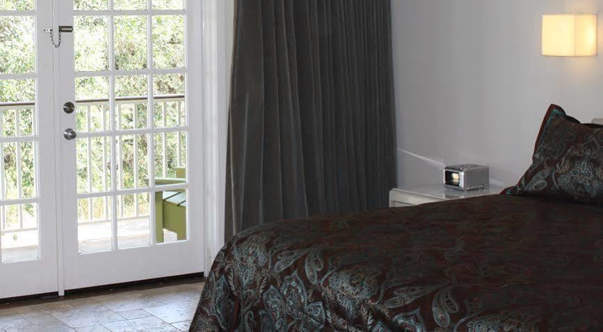 Hillside Boutique Hotel Castroville 외부 사진