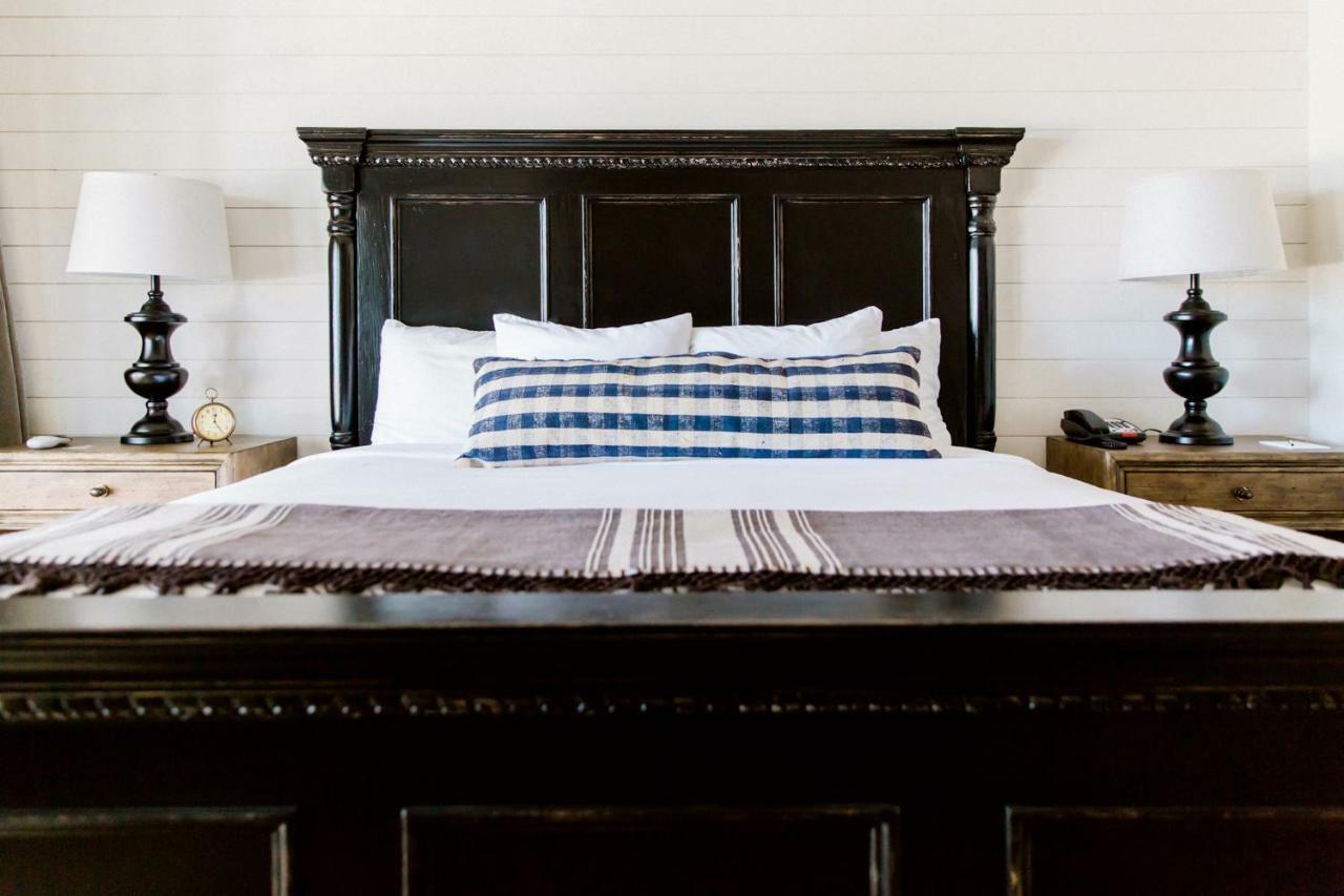Hillside Boutique Hotel Castroville 외부 사진